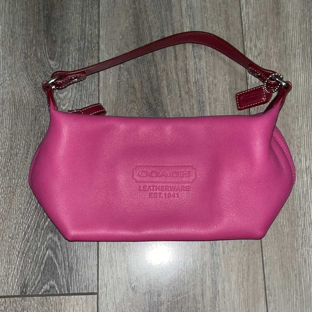 BRAND NEW PINK COACH PURSE!!